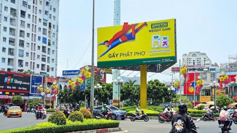 Quảng cáo vòng xoay