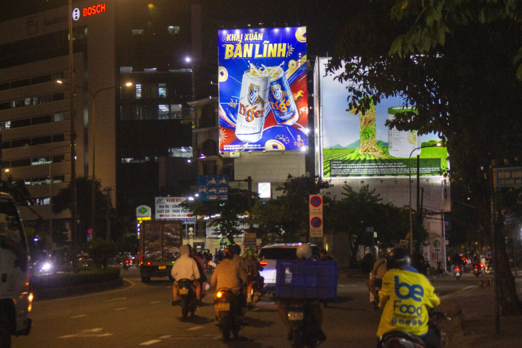 Billboard VietnamOOH