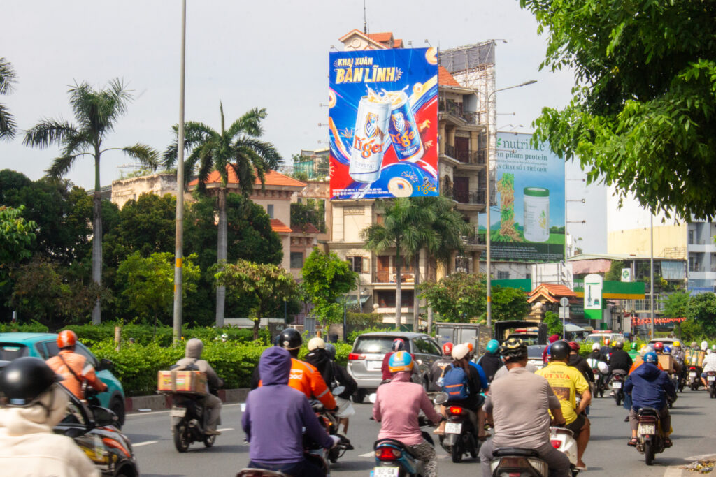 Billboard VietnamOOH