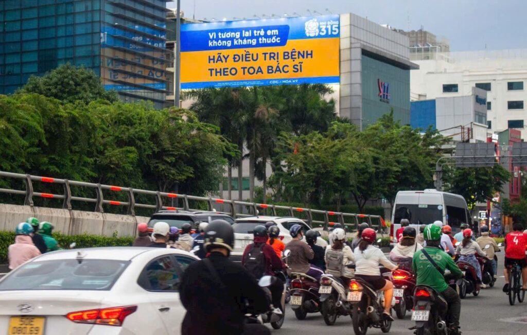 billboard pano VietnamOOH