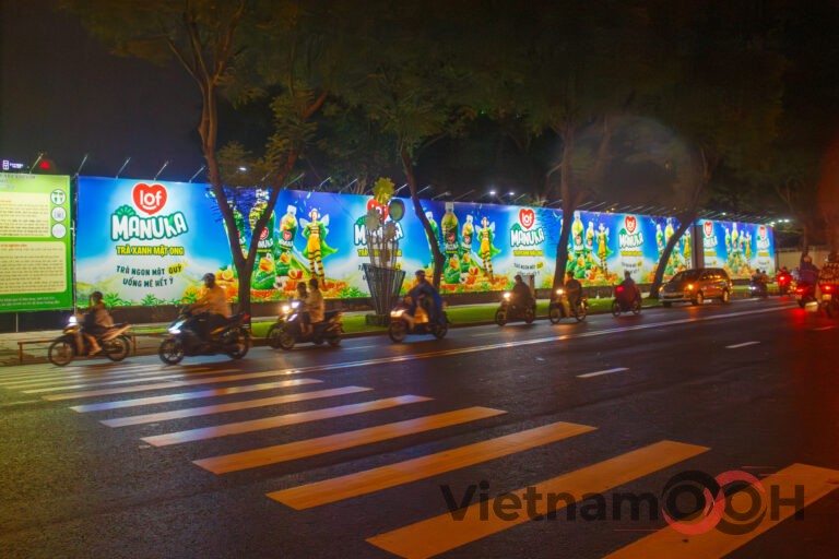 Hoarding Advertising VietnamOOH