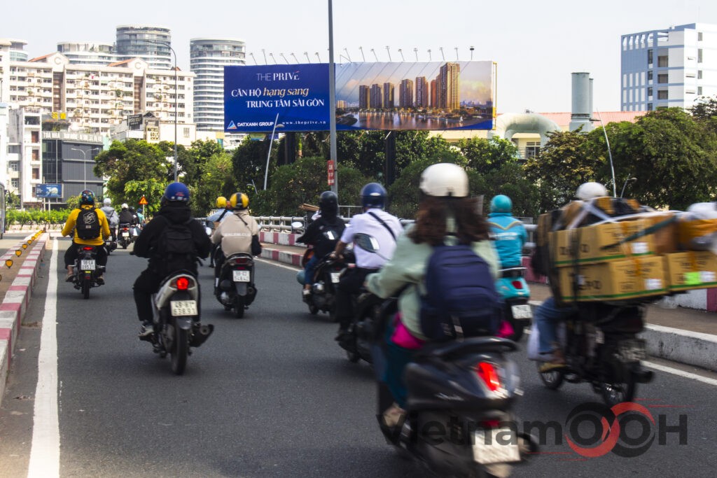 OOH Bất Độn Sản OOH Vietnam Vietnam OOH