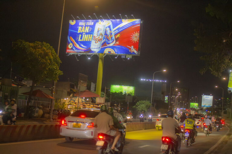 Billboard VietnamOOH