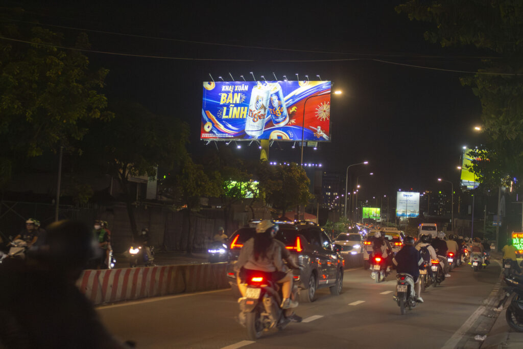 Billboard VietnamOOH