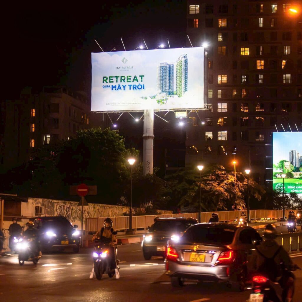 quảng cáo ngoài trời billboard pano