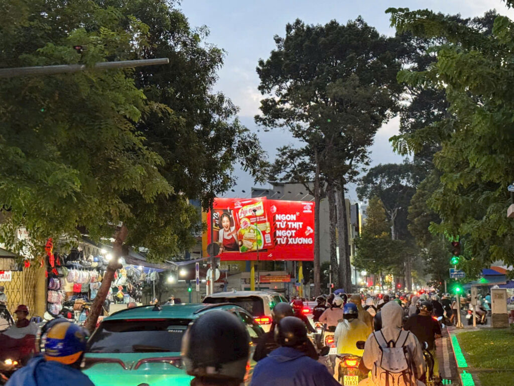 Billboard Pano VietnamOOH