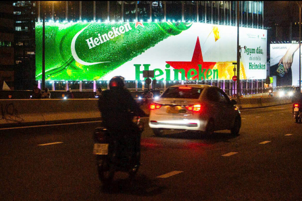 MEGA PANO HEINEKEN