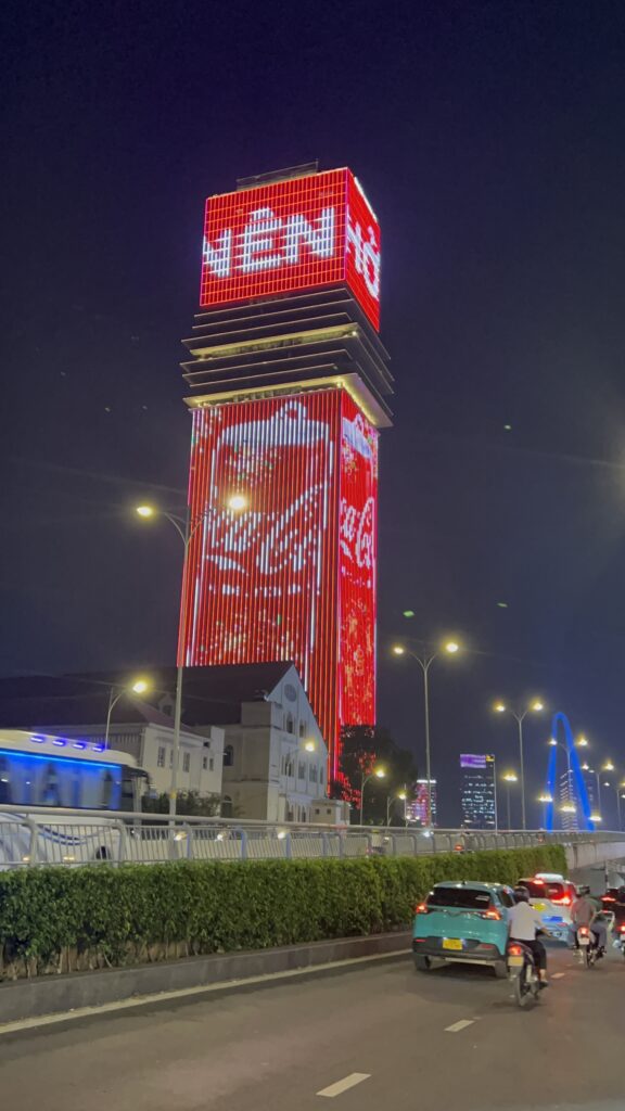 Quảng cáo led OOH