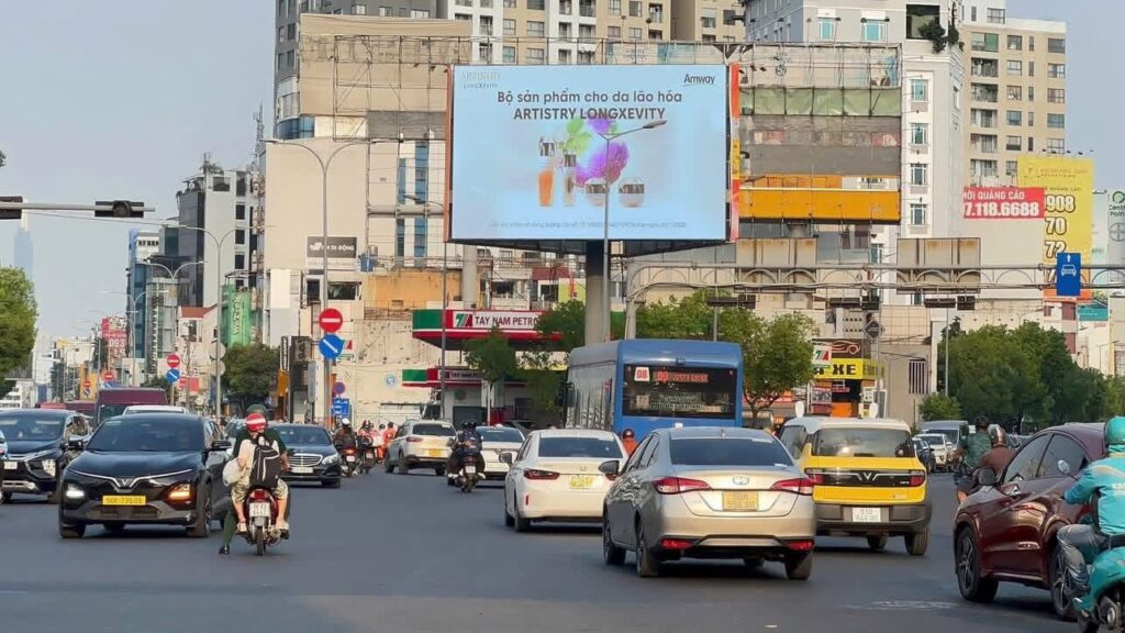 Báo giá billboard 2026: Giải pháp tối ưu chi phí quảng cáo với ngân sách từ 4000-19,000 USD 5 IMG 7233