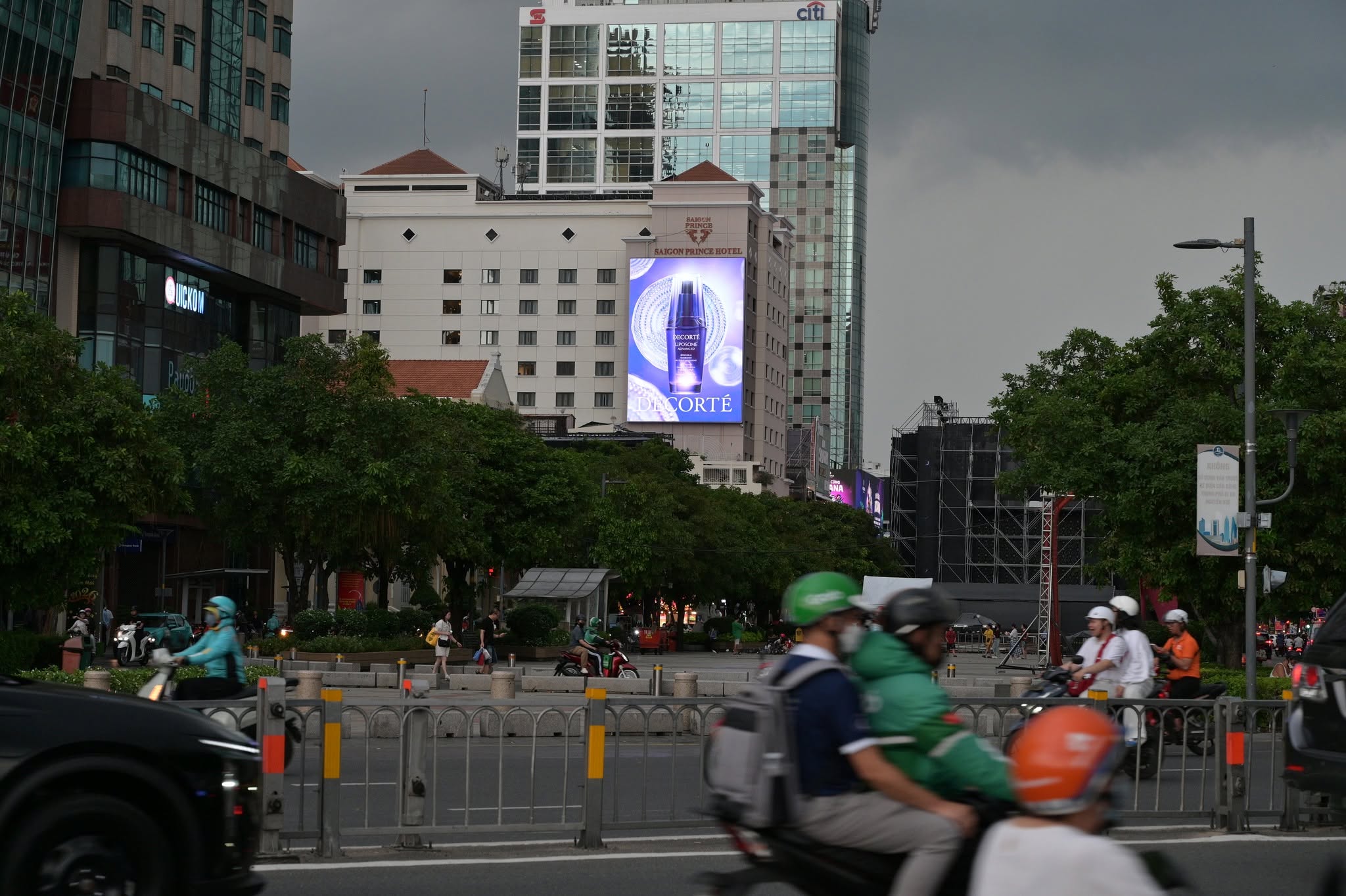 722384694_122148223101142356_8625783926891272431_n Vietnam OOH, OOH Vietnam, OOH LED