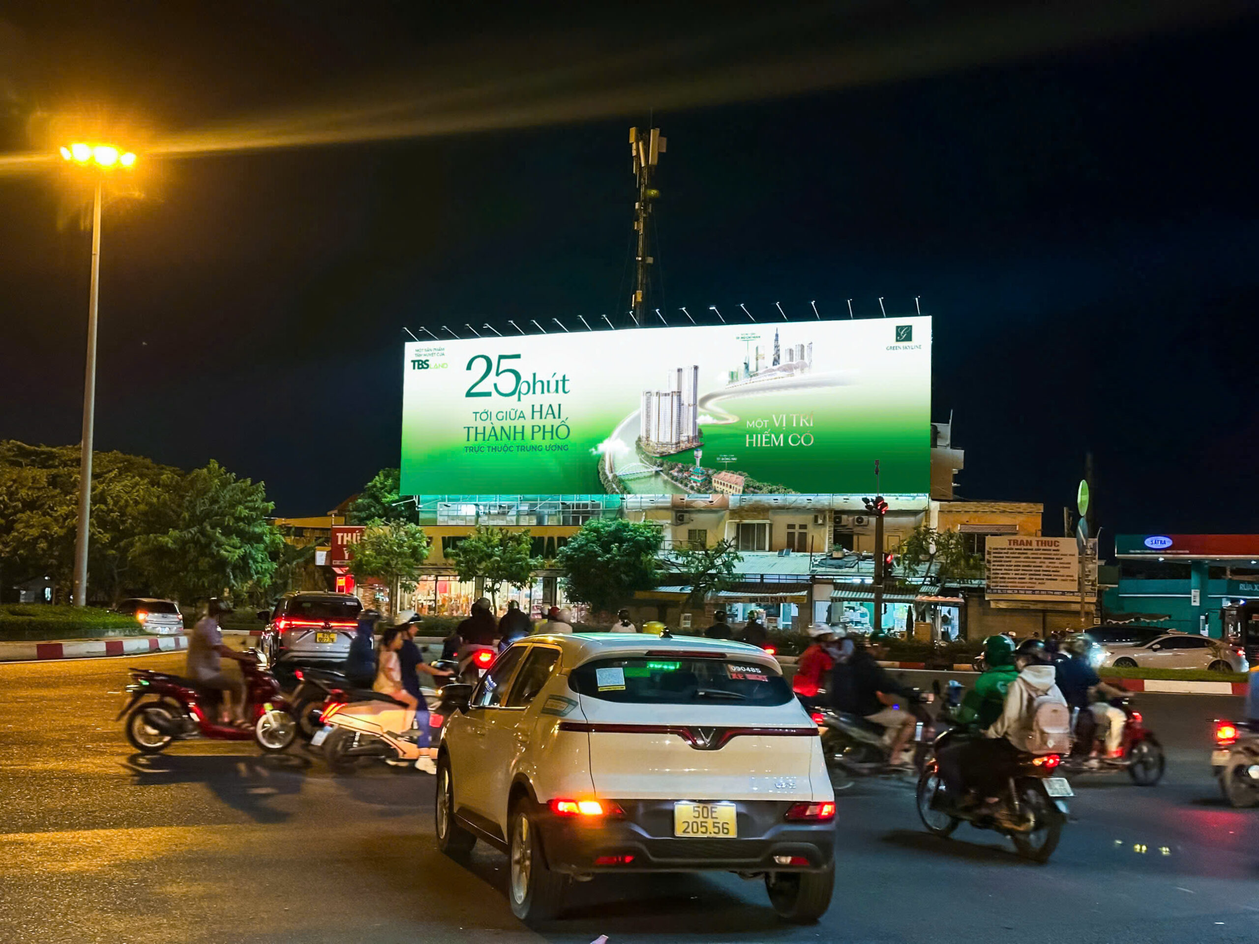z7937658593436_f994b00afe86ebfb1192f31d9e88ee5c Vietnam OOH, OOH Vietnam, OOH Bất Động Sản