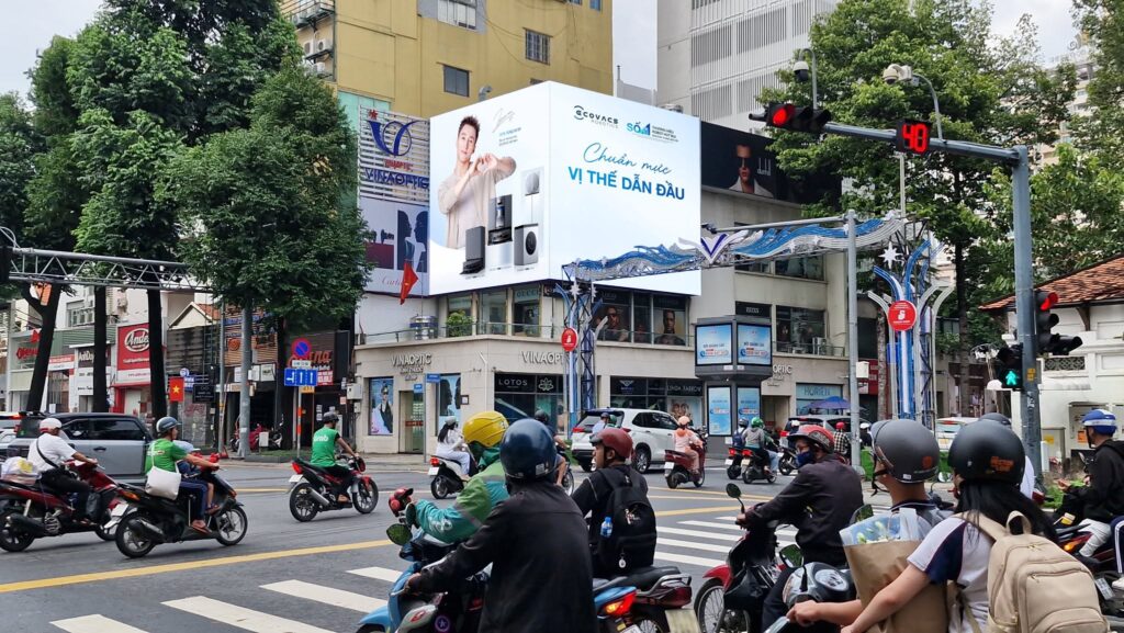 OOH Vietnam, DOOH Vietnam Vietnam OOH OOH LED