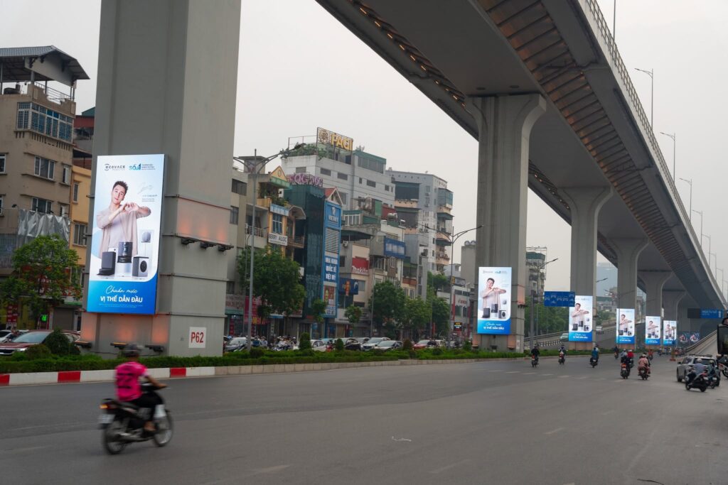 OOH Vietnam, DOOH Vietnam Vietnam OOH OOH LED