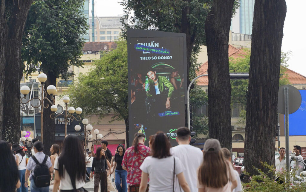 Màn Hình Led 5g: 5 Đột Phá Quảng Cáo Dooh Real-Time 3 1789442849529 692597151969322286 6376356861338850767 921bbd69a744e23397545a8f2fc0f3b8