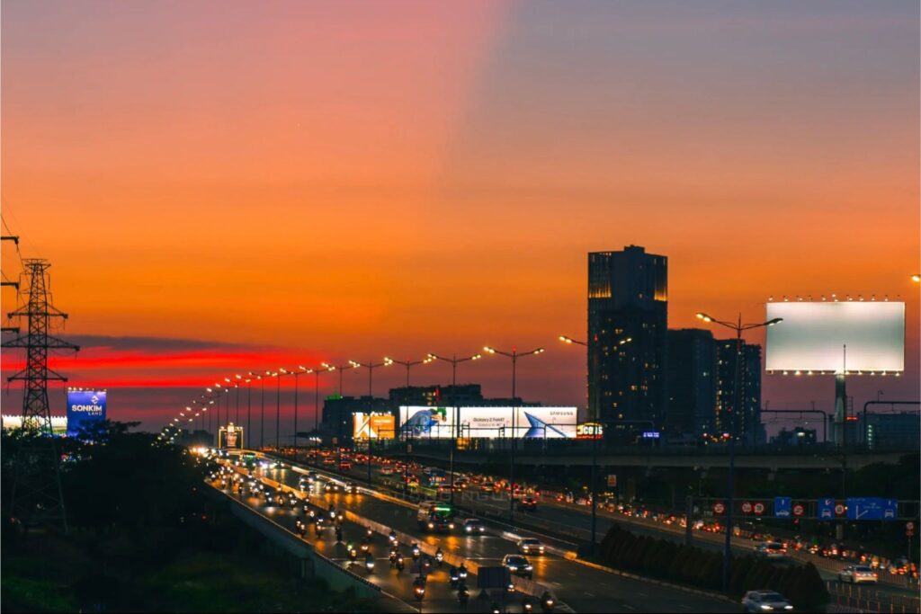 Vị Trí Billboard Đẹp: 7 Tiêu Chí Hút Trọn Triệu View 1 Thiet ke chua co ten 3
