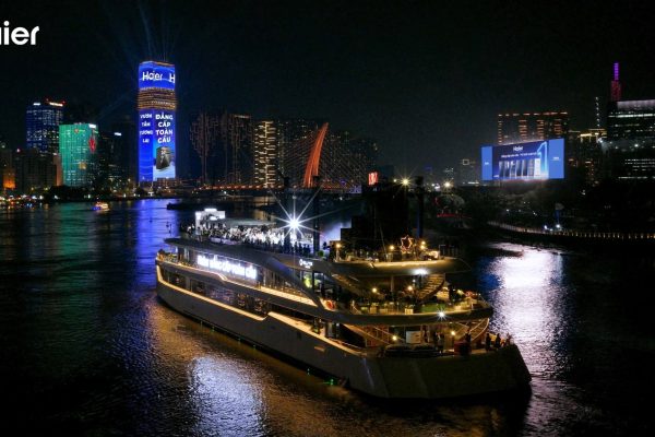 quảng cáo OOH Haier Horizon