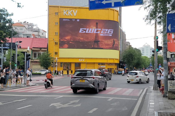 OOH Vietnam, OOH LED, DOOH Vietnam